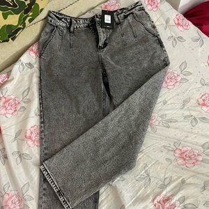 NWT Take Me Back Mom Jeans